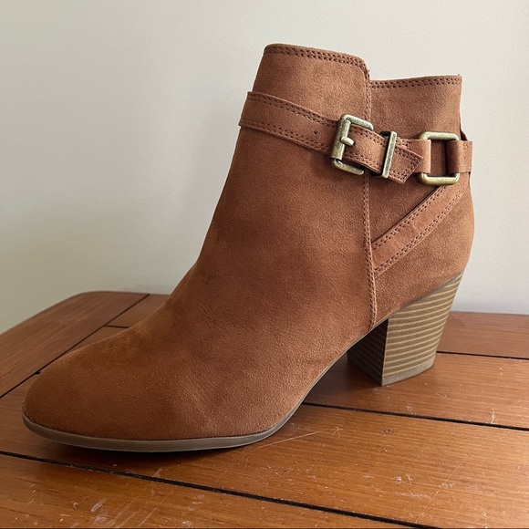 Express Faux Suede Ankle Boot Size 10 - Picture 1 of 11